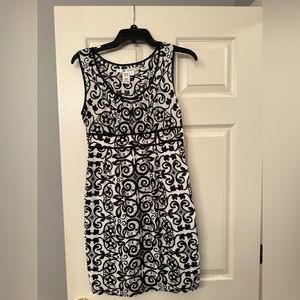 Max Studio dress size small with side zipper. No rips or tears. 100% cotton